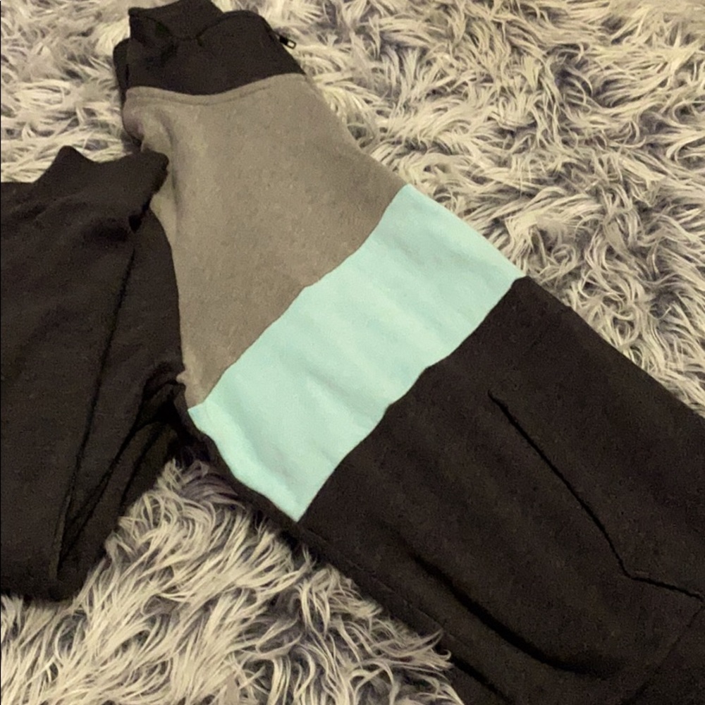 collared sweatshirt from pink!
